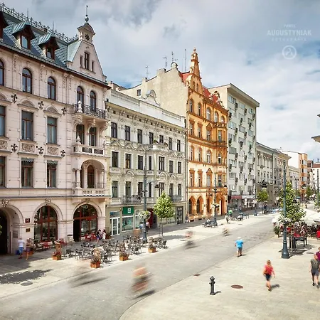 Royal Piotrkowska 33 Хостел