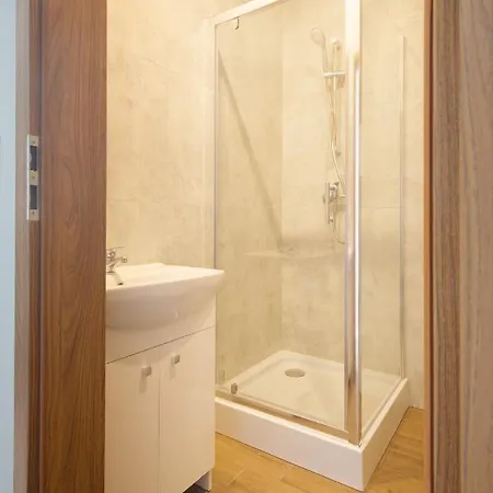 Royal Piotrkowska 33