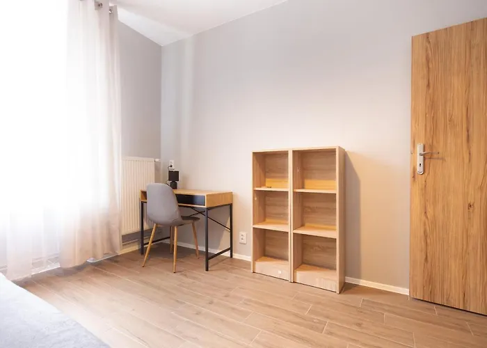 旅馆 Royal Piotrkowska 33 *