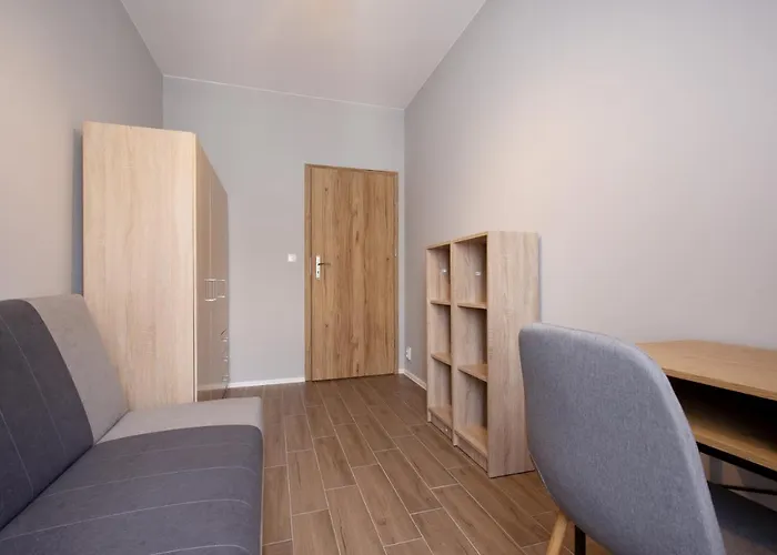 Royal Piotrkowska 33 罗兹